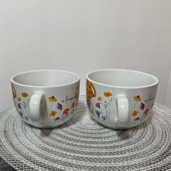 Disney Winnie the Pooh Among the Flowers Soup Mugs with handle set of 2 NWT - Picture 4 of 10